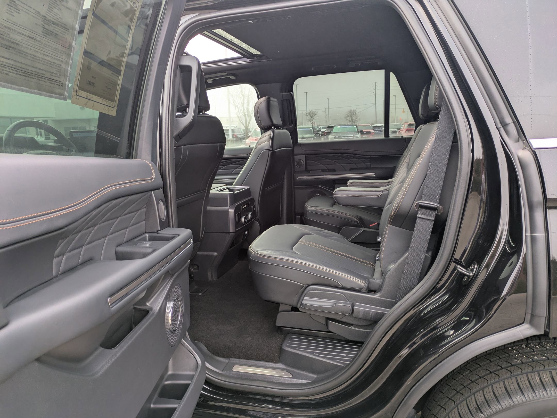 Certified 2023 Ford Expedition Platinum image 28