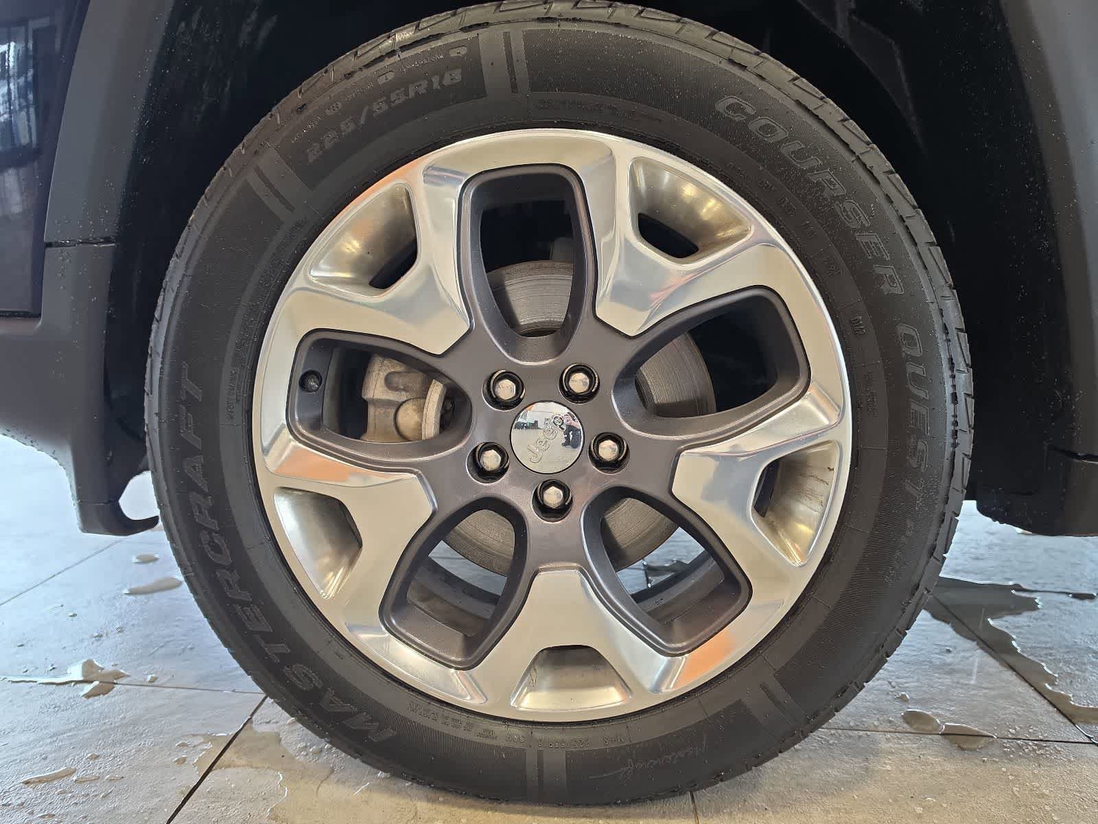 Used 2019 Jeep Compass Limited AWD/4WD image 14
