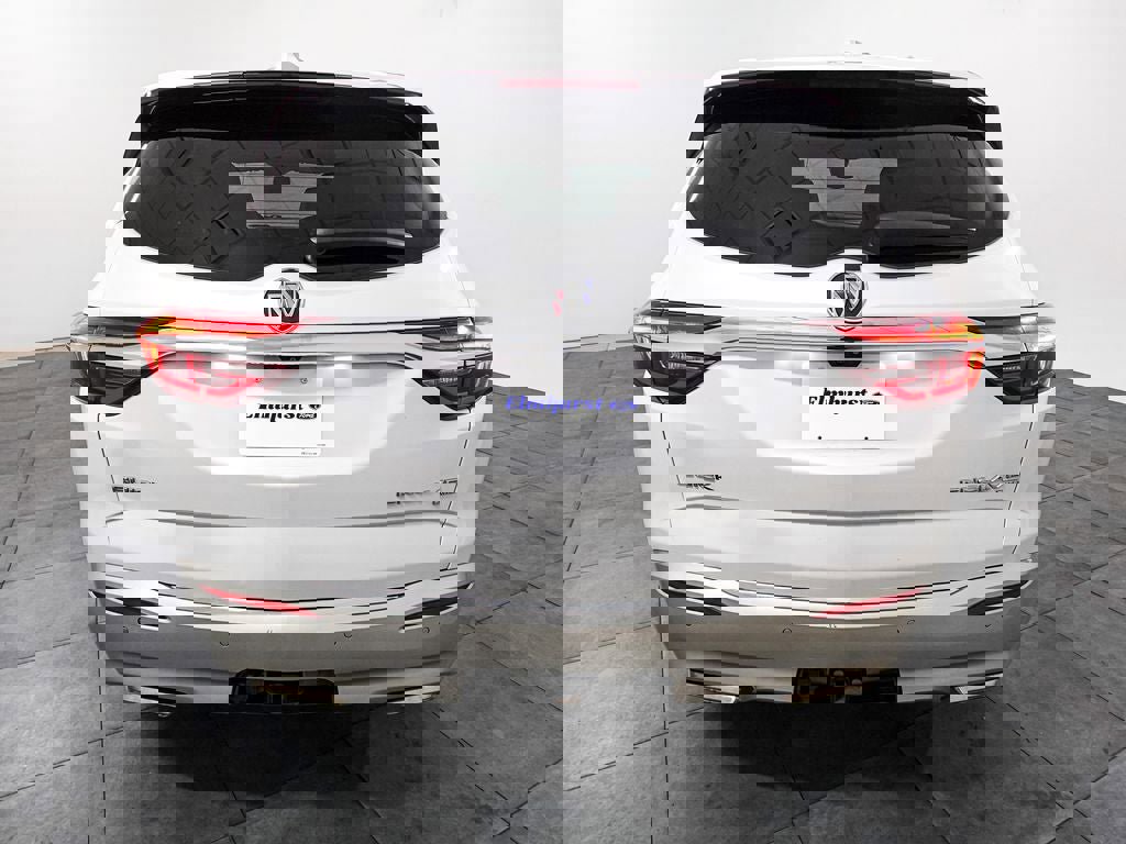 Used 2018 Buick Enclave Avenir w/ Avenir Technology Package AWD/4WD image 4