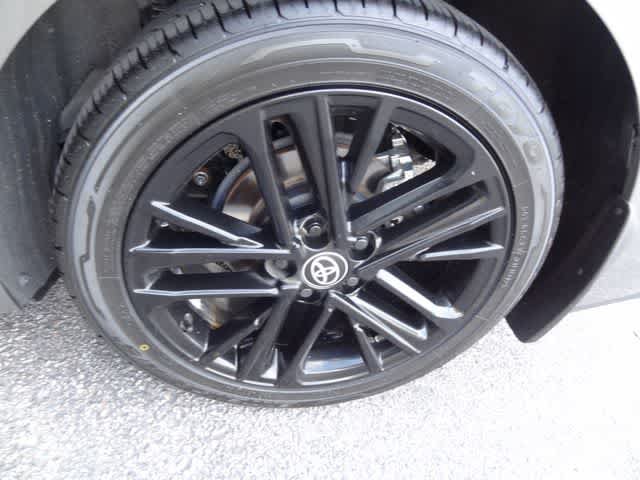 Used 2025 Toyota Camry SE w/ Convenience Package FWD image 38