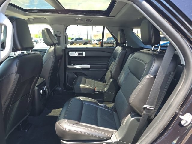 Certified 2023 Ford Explorer Limited w/ Limited Technology Package AWD/4WD image 15
