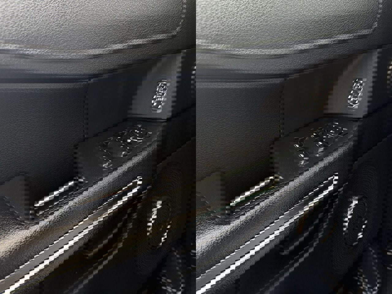 Certified 2021 Ford Expedition Max XLT image 24