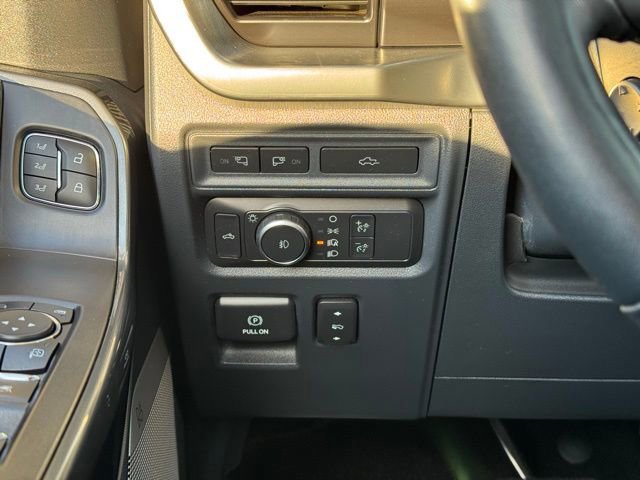 Certified 2022 Ford F150 Lariat w/ Equipment Group 502A High image 40