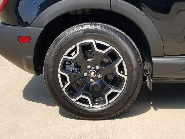 Certified 2025 Ford Bronco Sport Outer Banks w/ Outer Banks Tech Package+ AWD/4WD image 27