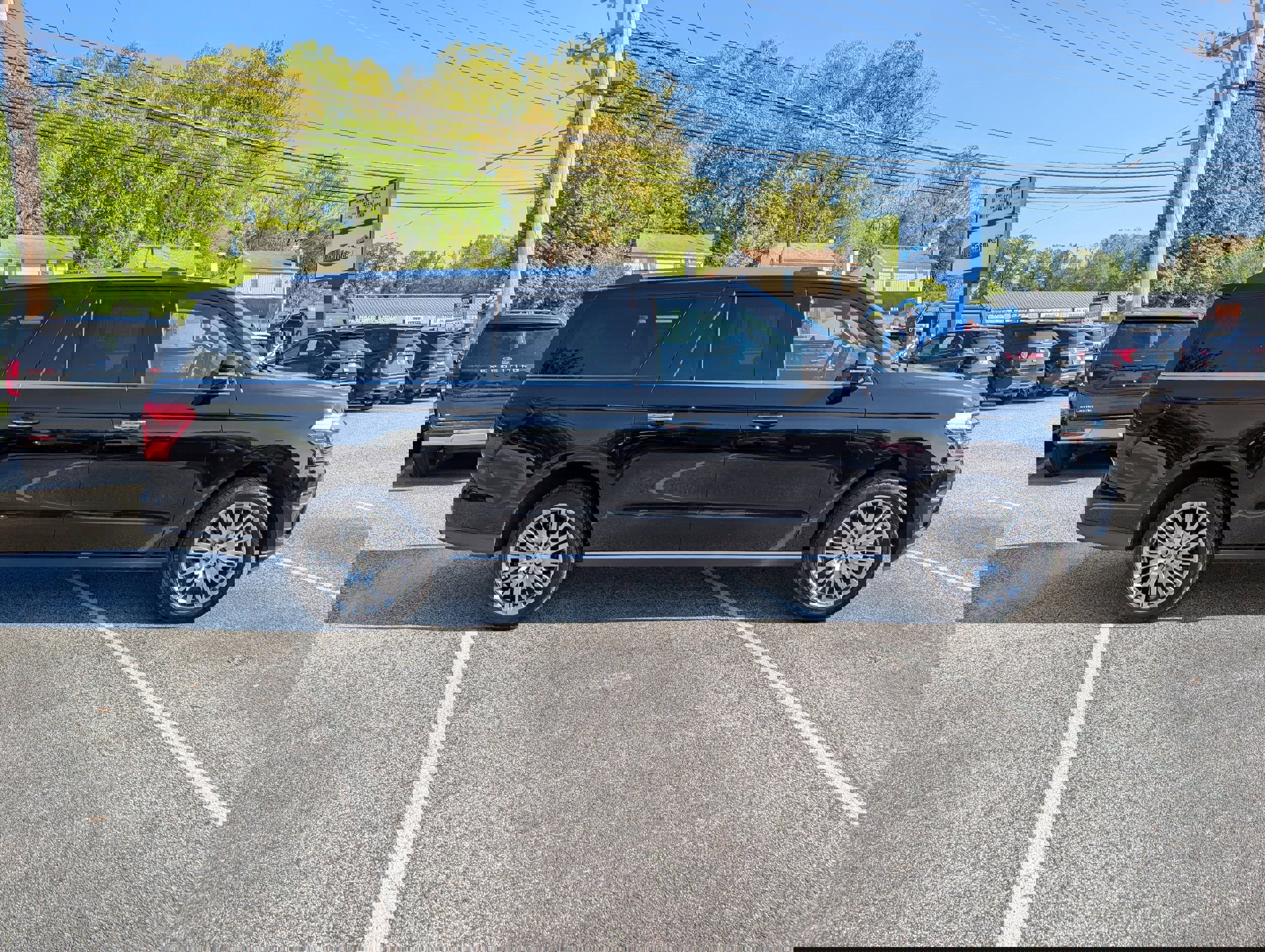 Certified 2022 Ford Expedition Max Limited image 8