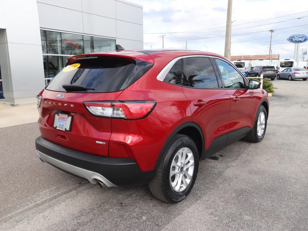 Certified 2020 Ford Escape SE image 5