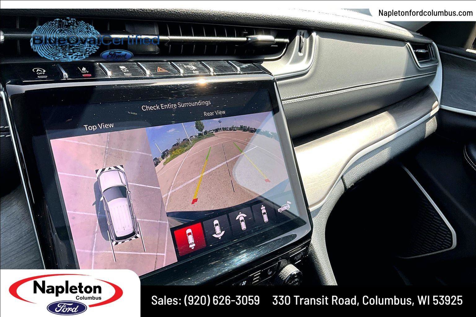 Used 2023 Jeep Grand Cherokee Limited w/ Luxury Tech Group II AWD/4WD image 22