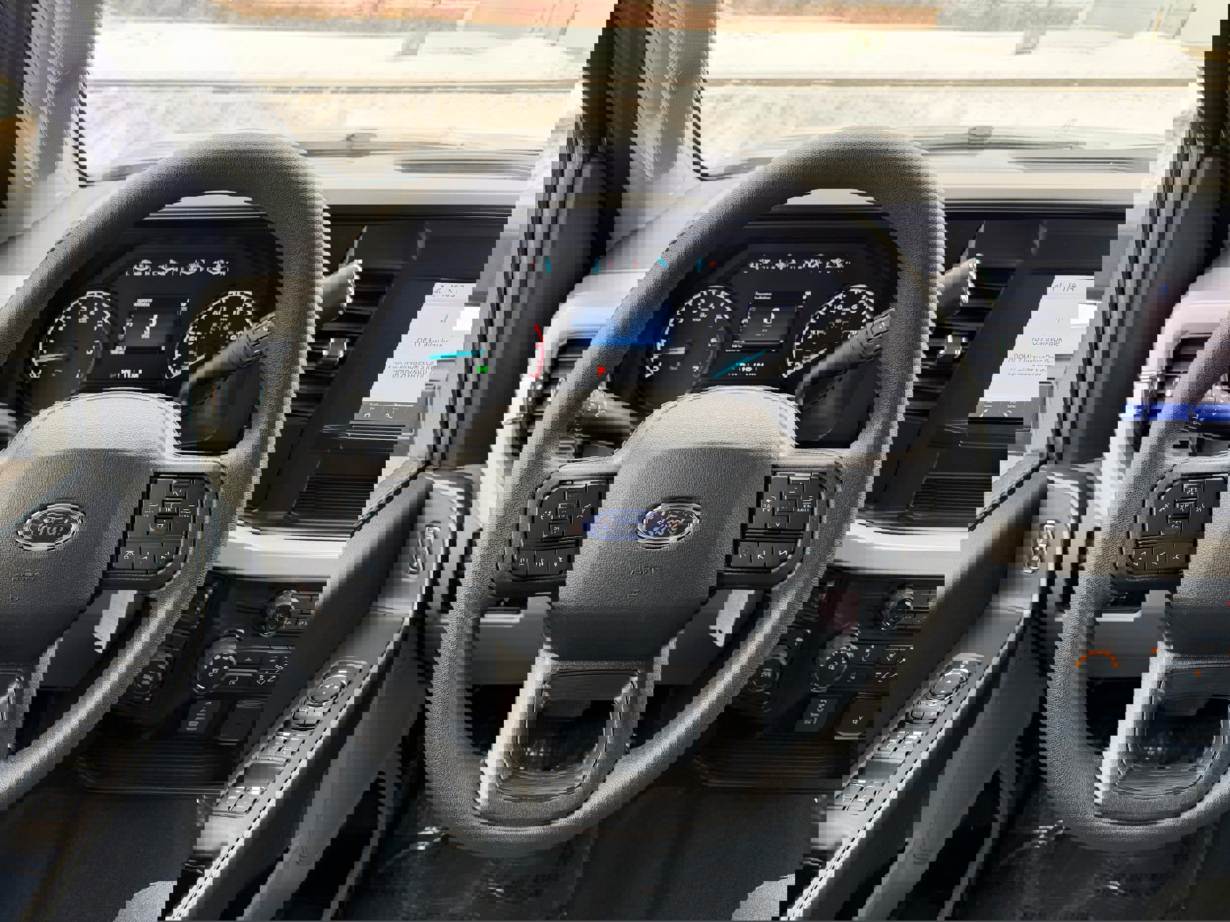 Certified 2025 Ford F250 XLT w/ Snow Plow Prep Package image 18