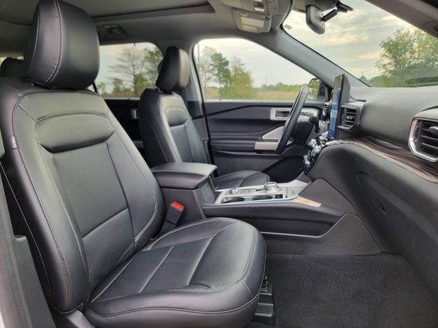 Certified 2023 Ford Explorer Limited w/ Limited Technology Package AWD/4WD image 25