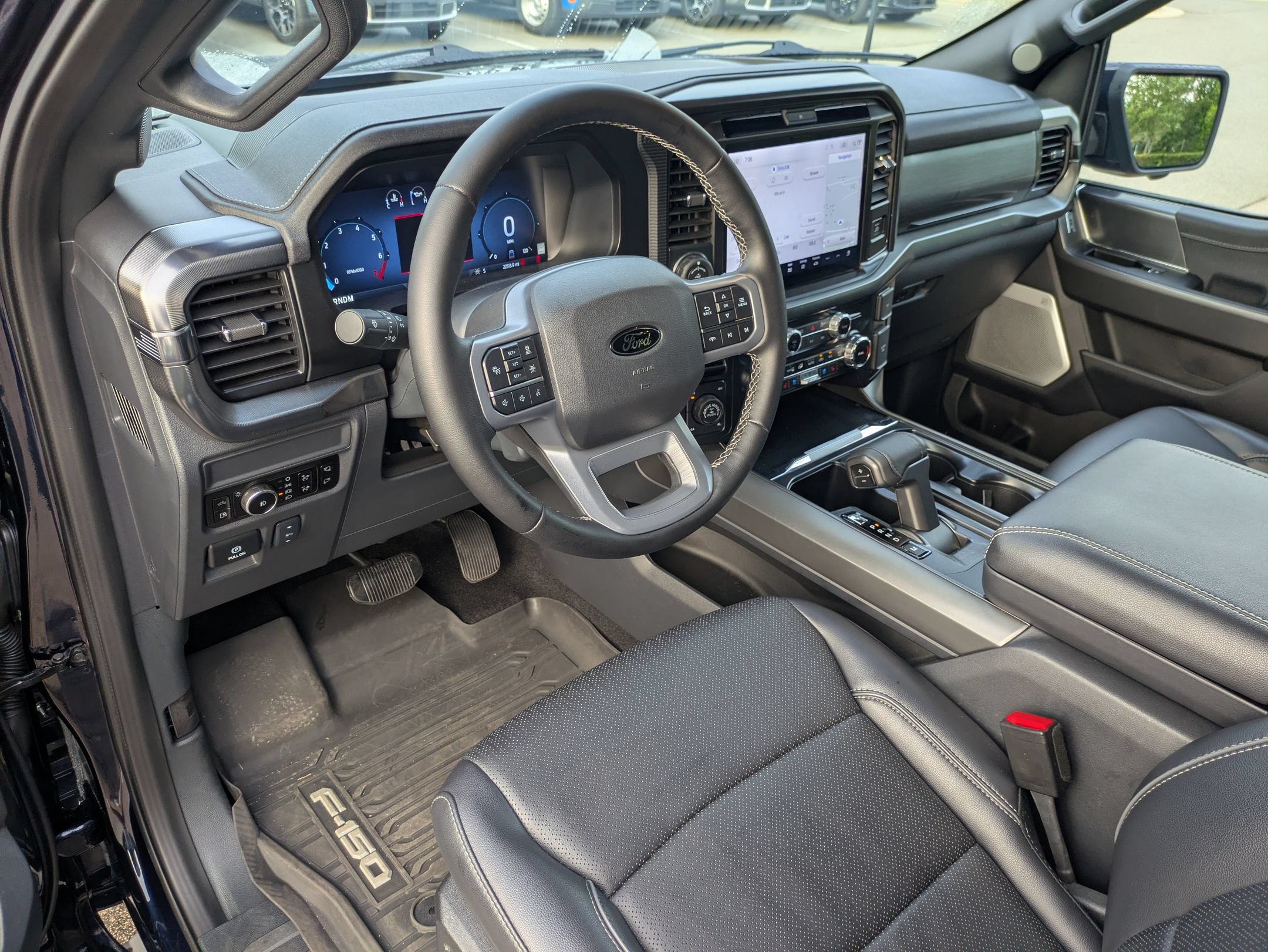 Certified 2025 Ford F150 Lariat w/ Equipment Group 502A High AWD/4WD image 15