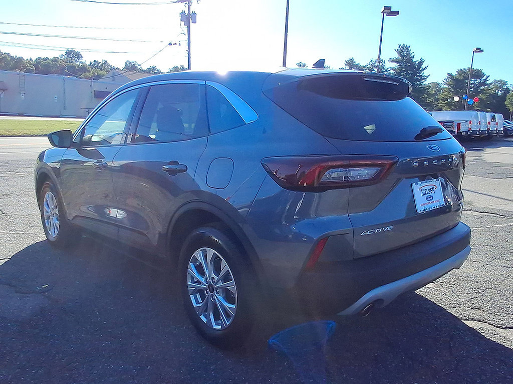 Certified 2023 Ford Escape Active AWD/4WD image 28
