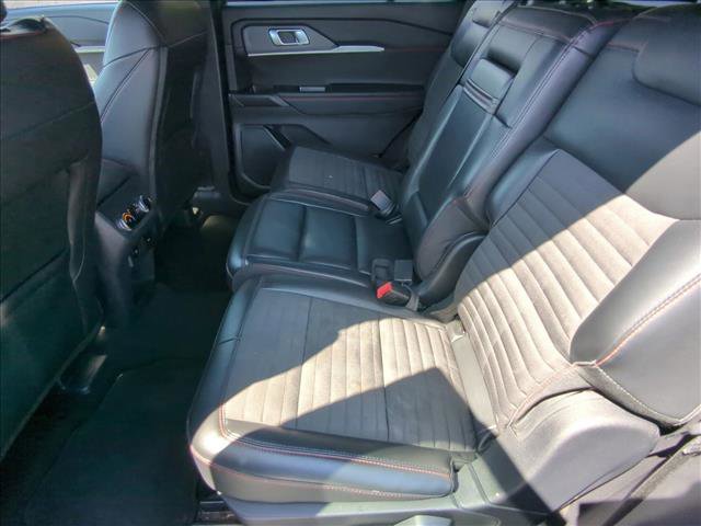 Certified 2025 Ford Explorer ST-Line w/ ST-Line Street Pack image 18