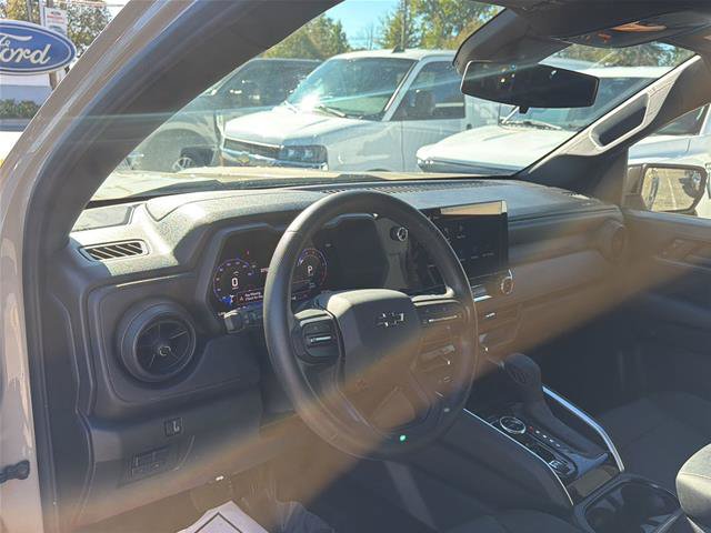 Used 2024 Chevrolet Colorado Trail Boss w/ Technology Package AWD/4WD image 24