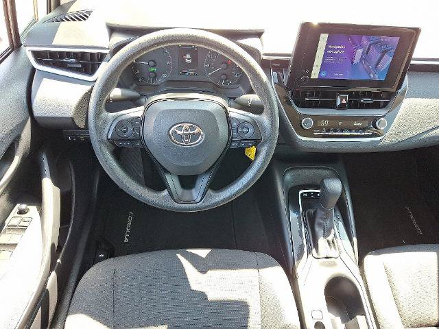 Used 2025 Toyota Corolla LE FWD image 11