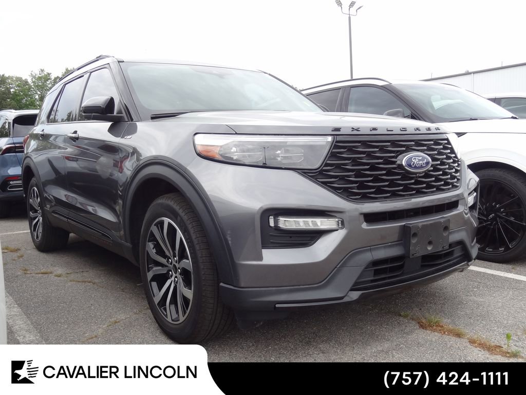 Certified 2022 Ford Explorer ST-Line w/ Class IV Trailer Tow Package