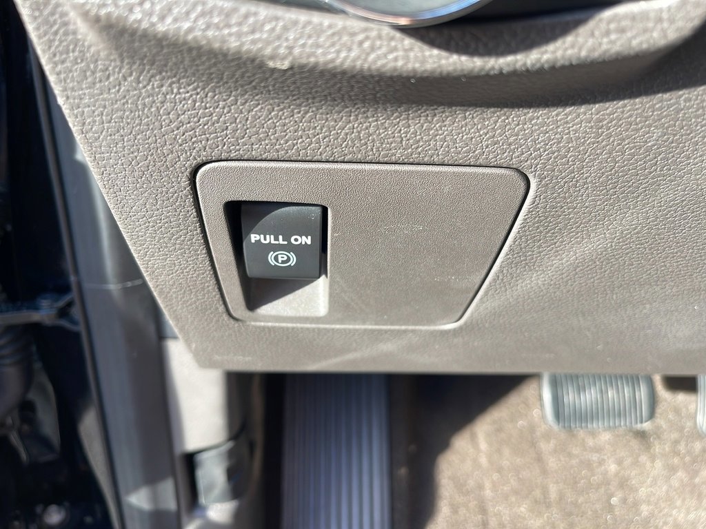 Certified 2021 Ford Expedition XLT image 30