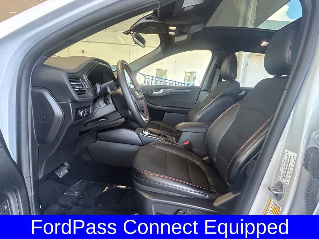 Certified 2025 Ford Escape ST-Line w/ Tech Pack #1 image 10