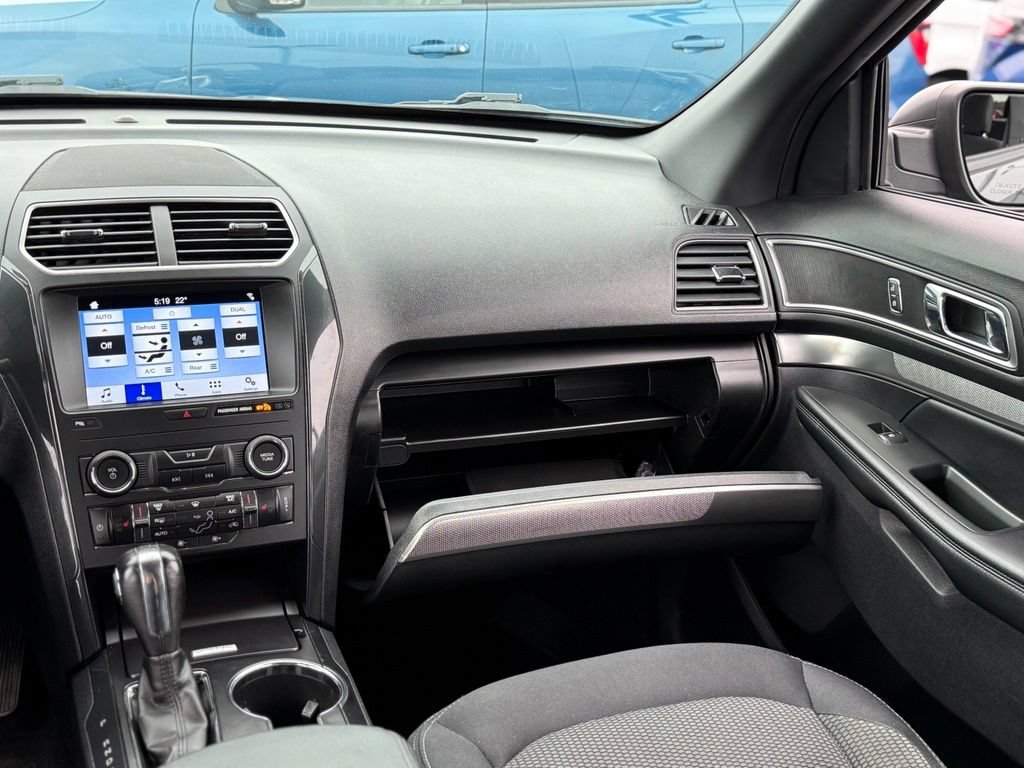 Certified 2019 Ford Explorer XLT AWD/4WD image 27