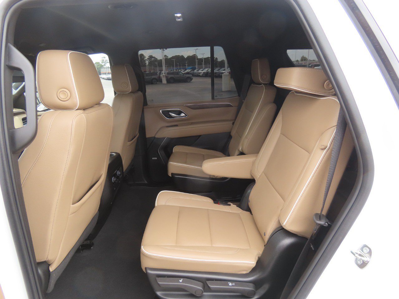 Used 2023 Chevrolet Tahoe Premier RWD image 21