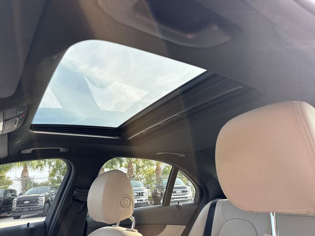 Used 2021 Mercedes-Benz C 300 Sedan image 10