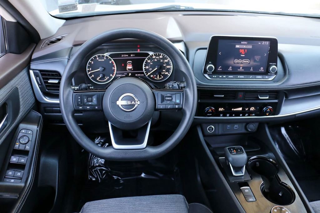 Used 2023 Nissan Rogue SV image 21