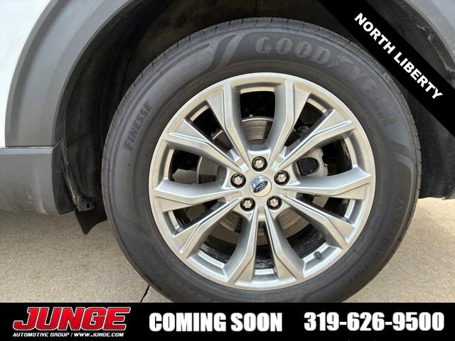 Certified 2021 Ford Explorer XLT w/ Equipment Group 202A AWD/4WD image 8