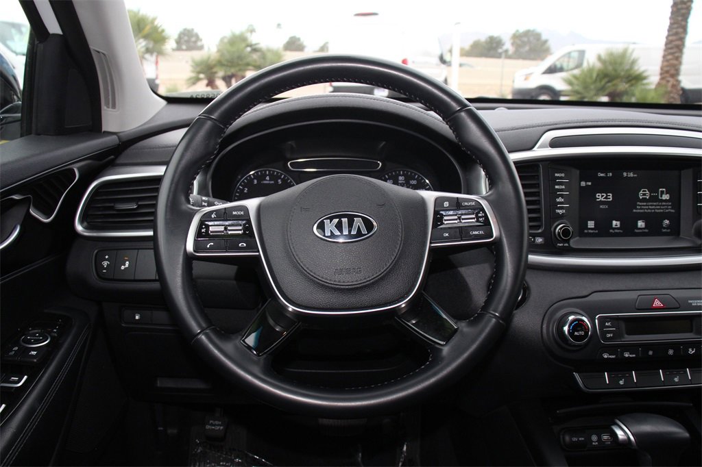 Used 2020 Kia Sorento S image 16