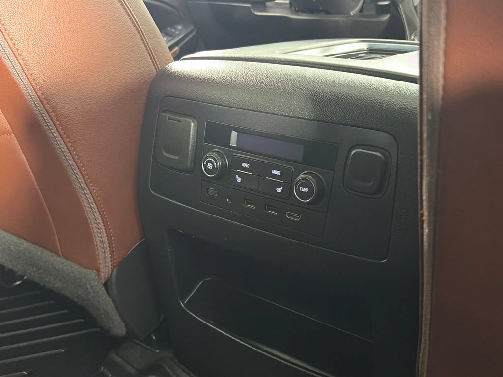Used 2019 Chevrolet Tahoe Premier w/ Premier Plus Edition AWD/4WD image 31
