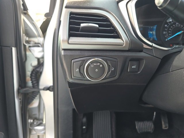 Certified 2017 Ford Fusion SE w/ Fusion SE Technology Package image 25