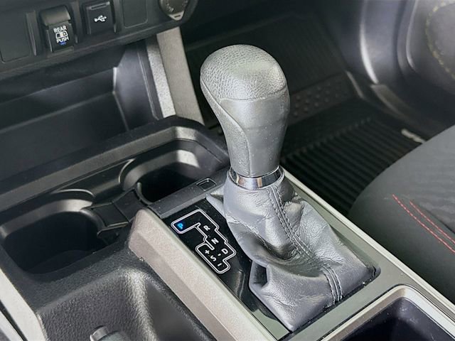 Used 2020 Toyota Tacoma SR5 image 16