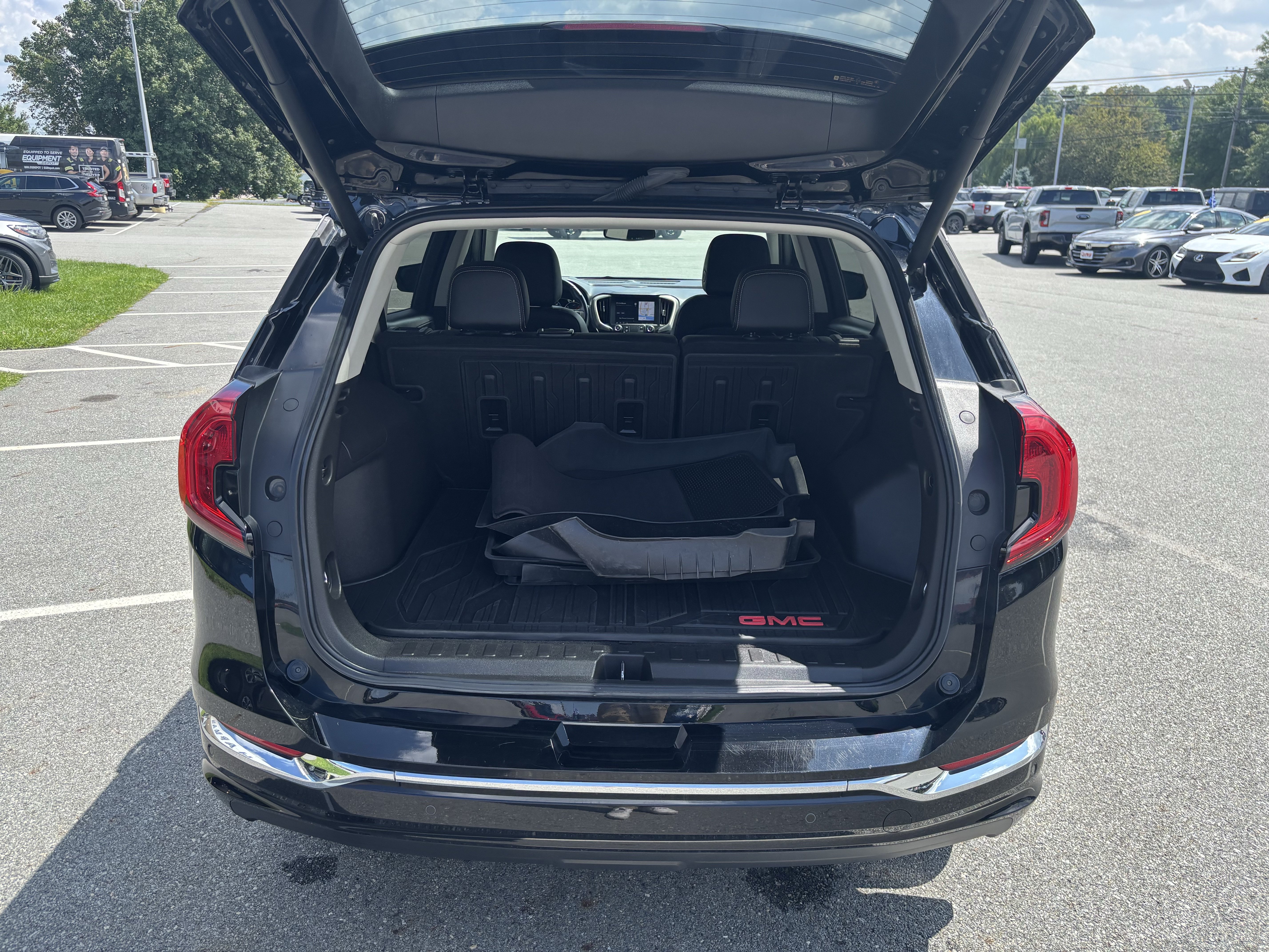 Used 2022 GMC Terrain Denali w/ LPO, 'HIT The Road' Package AWD/4WD image 37