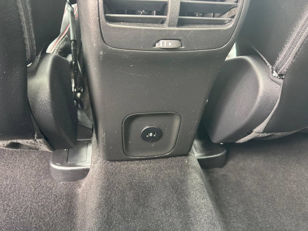 Certified 2025 Ford Escape ST-Line Elite w/ Premium Technology Package AWD/4WD image 12