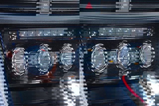 Used 2023 Volkswagen Jetta GLI Autobahn w/ GLI Black Package image 27