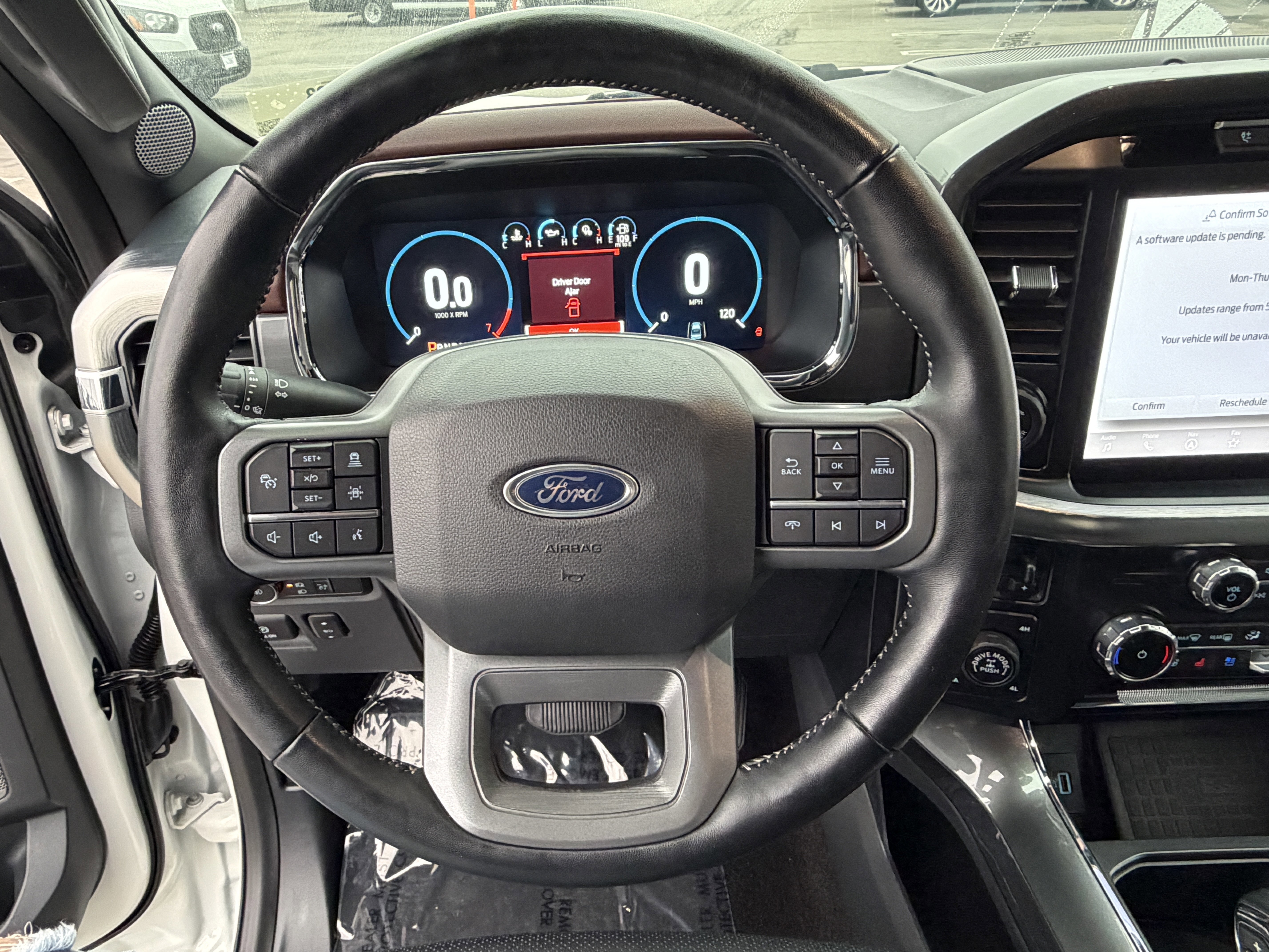 Certified 2022 Ford F150 Lariat w/ Equipment Group 502A High image 16