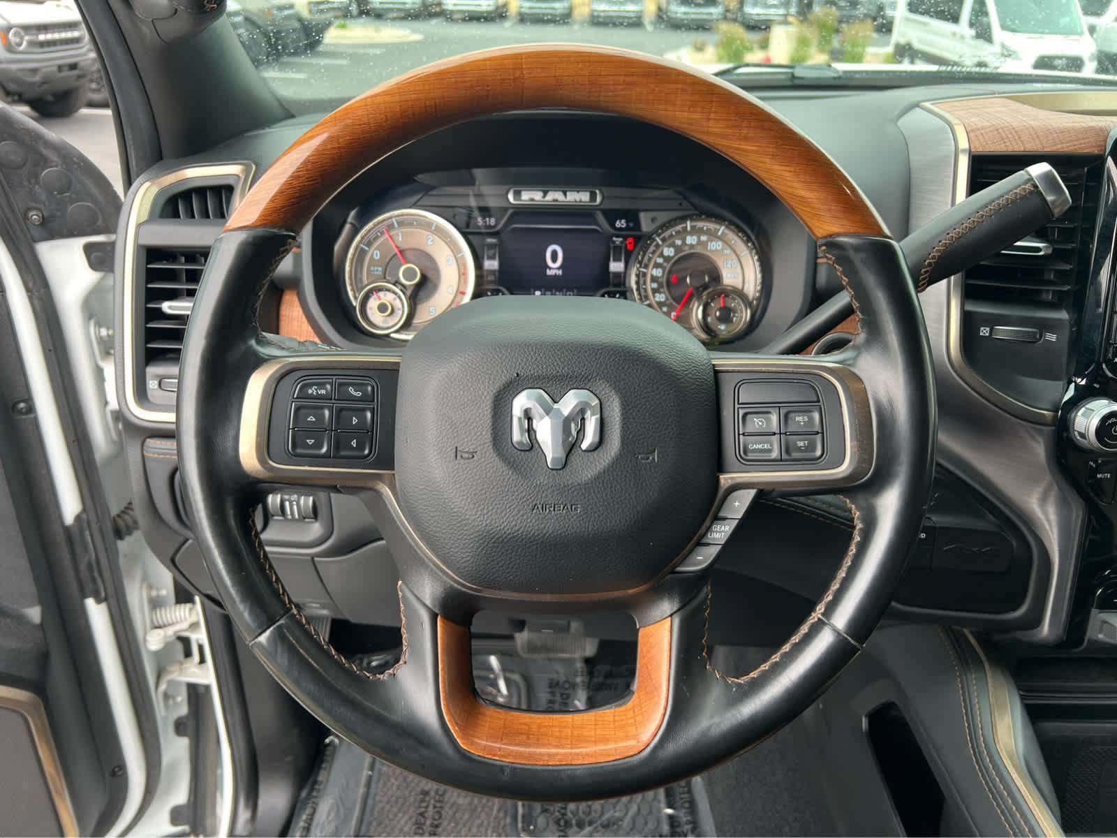 Used 2022 RAM 2500 Limited AWD/4WD image 34