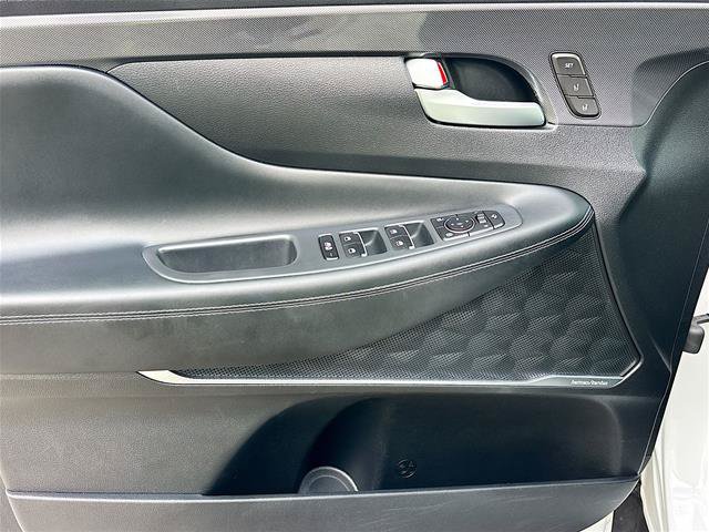 Used 2022 Hyundai Santa Fe Limited AWD/4WD image 19