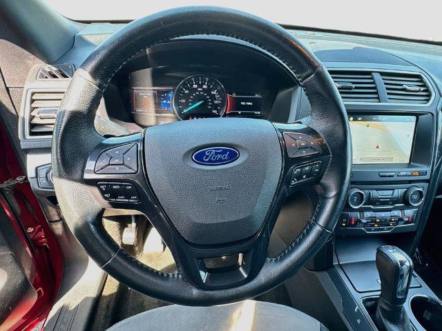 Certified 2017 Ford Explorer XLT w/ Equipment Group 202A AWD/4WD image 9