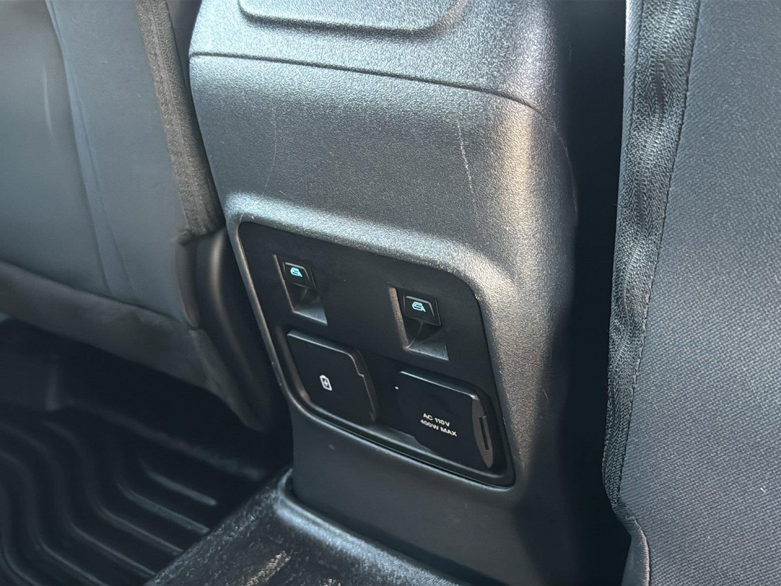 Certified 2023 Ford Bronco Big Bend w/ Sasquatch Package AWD/4WD image 19