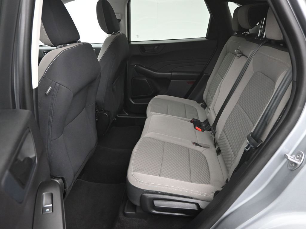 Certified 2022 Ford Escape SE w/ SE Sport Appearance Package image 39