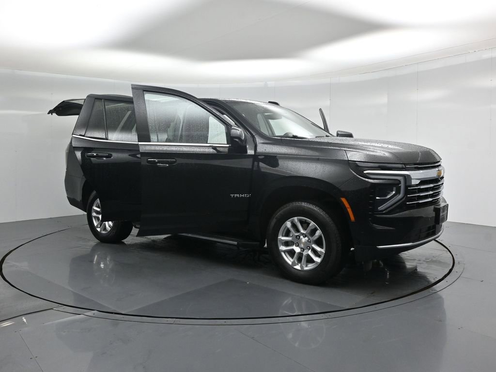 Used 2025 Chevrolet Tahoe LT image 31