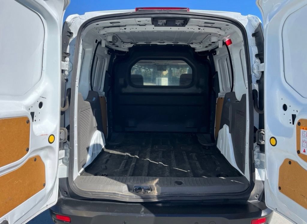 Certified 2022 Ford Transit Connect XLT w/ Trailer Tow Package FWD image 7