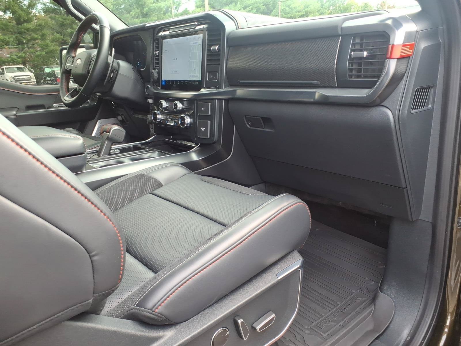 Certified 2025 Ford F150 Raptor AWD/4WD image 9
