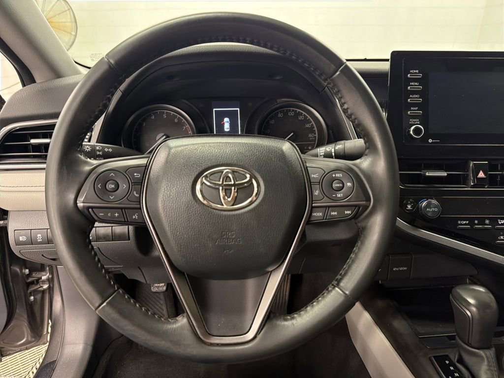 Used 2023 Toyota Camry SE image 18