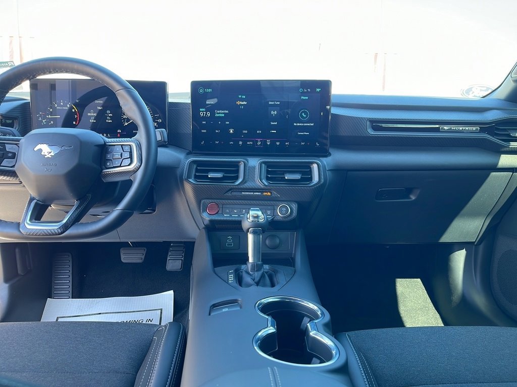 Certified 2025 Ford Mustang Coupe image 27