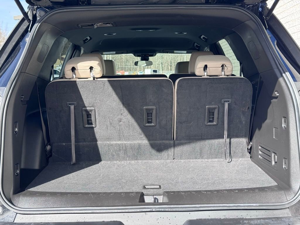 Used 2023 Chevrolet Traverse LS w/ Safety Package image 41