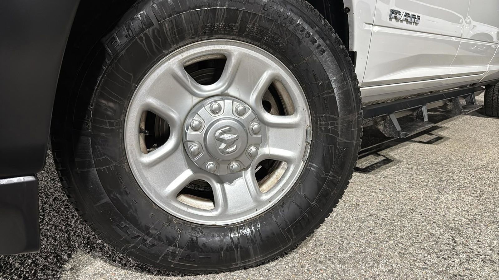 Used 2020 RAM 3500 Tradesman image 9