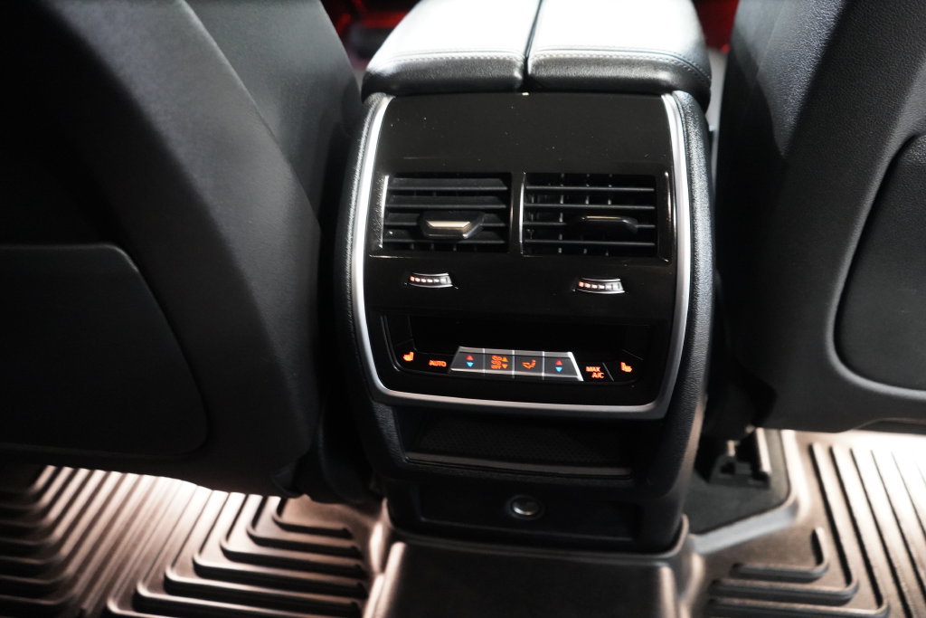 Used 2023 BMW X5 xDrive40i AWD/4WD image 24