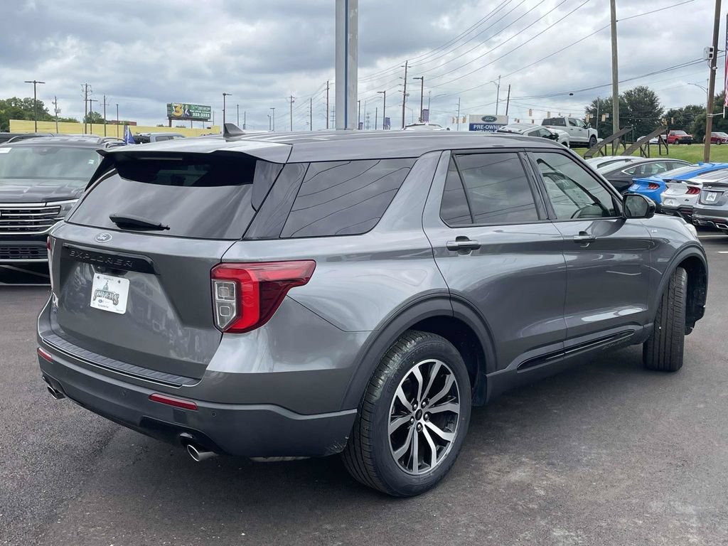 Certified 2022 Ford Explorer ST-Line RWD image 3