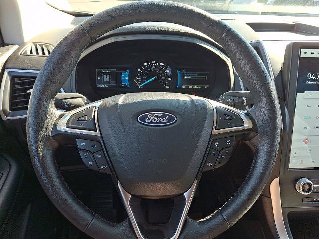 Certified 2024 Ford Edge SEL w/ Convenience Package AWD/4WD image 17