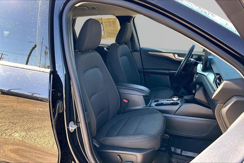 Certified 2023 Ford Escape Active w/ Tech Pack #2 image 9